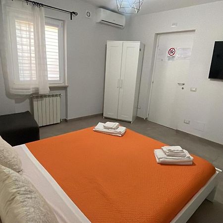 La Casetta Di Zio E Pia Fiumicino Eksteriør billede